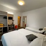 Отель Etna 3*