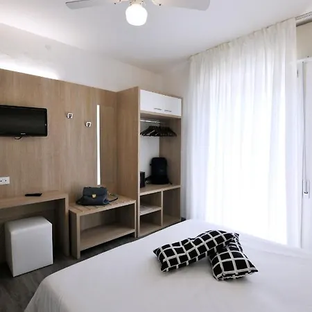 Etna Hotell 3*