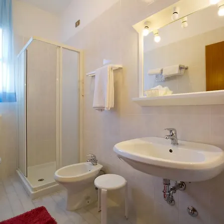 Hotell Etna 3*