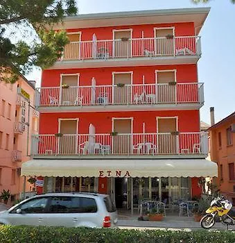 Etna Hotell 3*